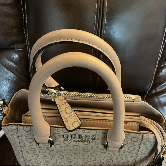 GUESS Tan Logo Satchel w detachable long strap. Excellent condition. - Picture 6 of 6